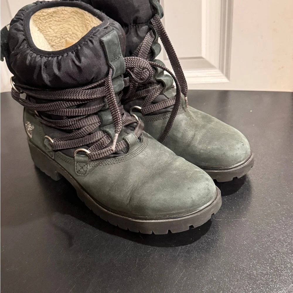 Timberland Green suede Sherpa Winter ankle Boots size 8.5
